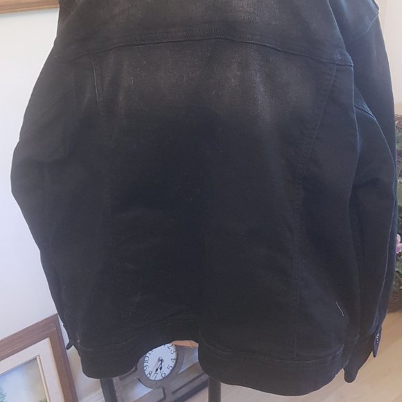 Denim jacket - Picture 6 of 8